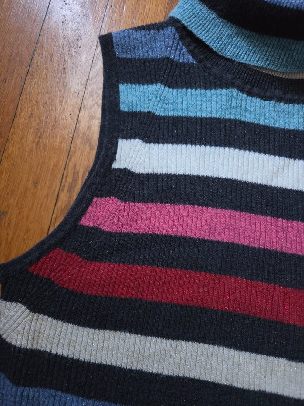 Striped Sweater 💙 ❤️ 💜 - Picture 4 of 10